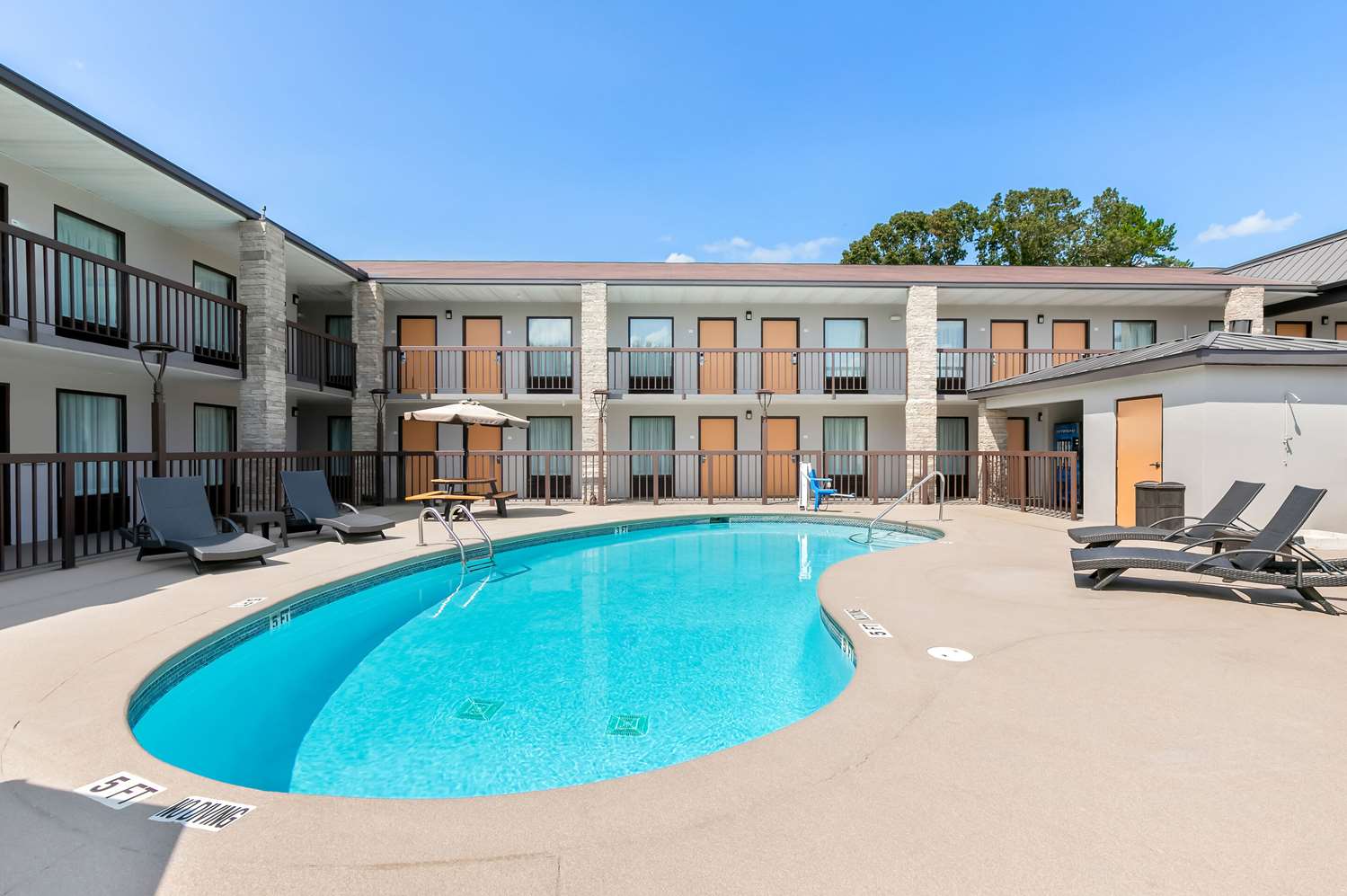 Quality Inn Commerce at I-85 16/16
