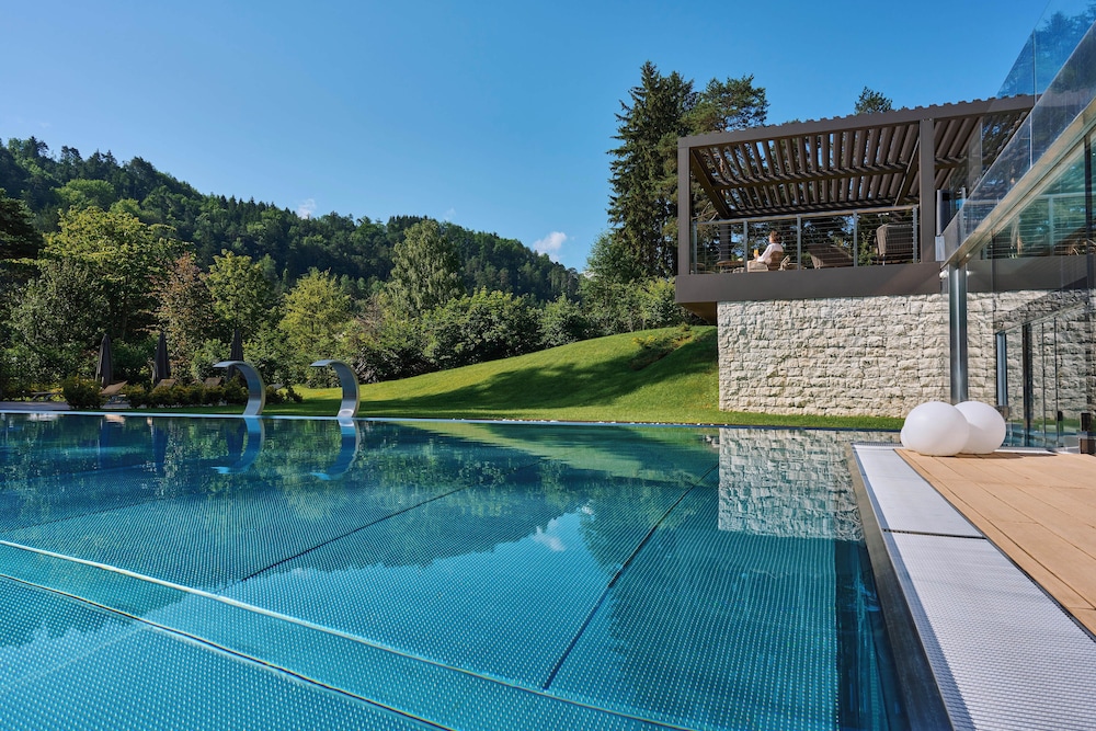 GRAND HOTEL TERME DI COMANO 32/56