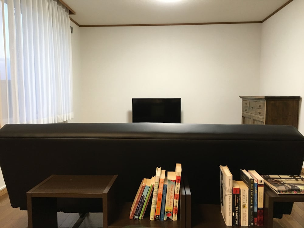 Kaku House 7/10