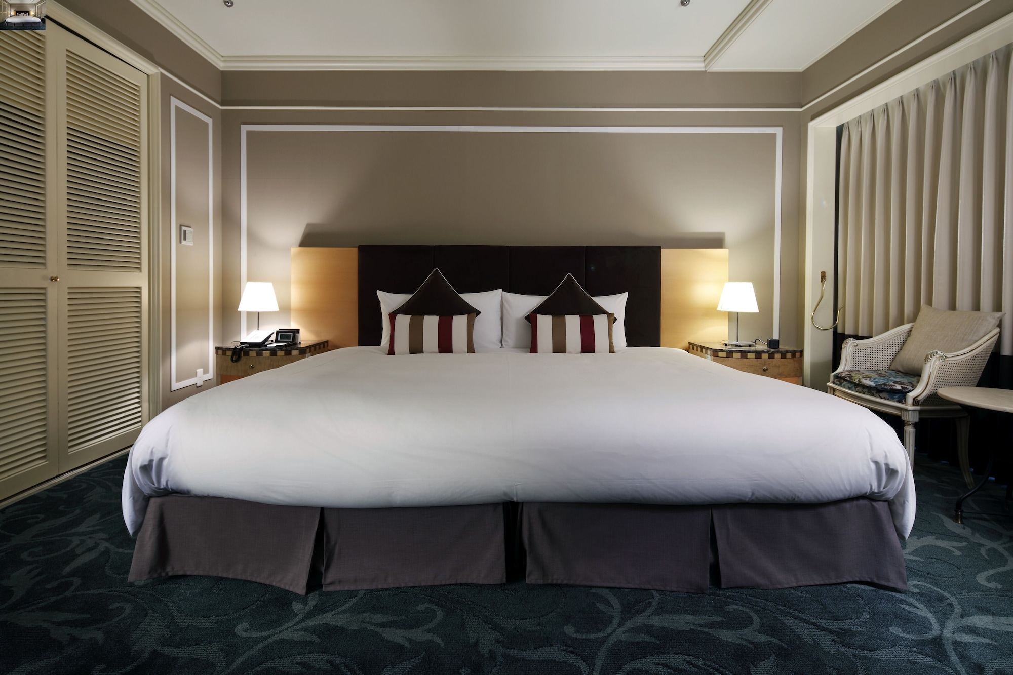 rooms