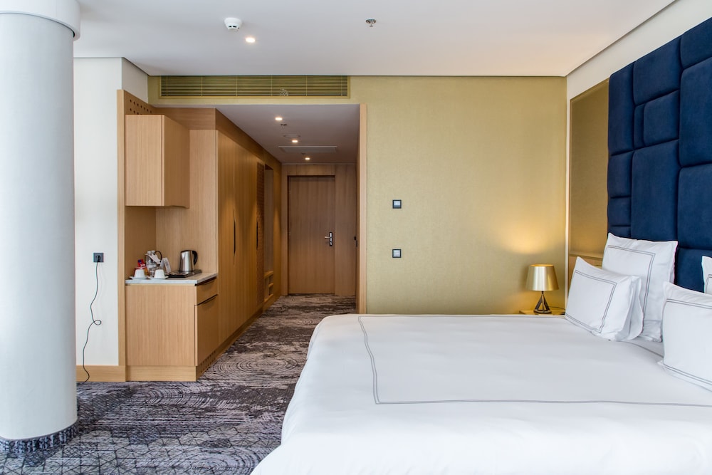 Swissotel Sarajevo 13/65