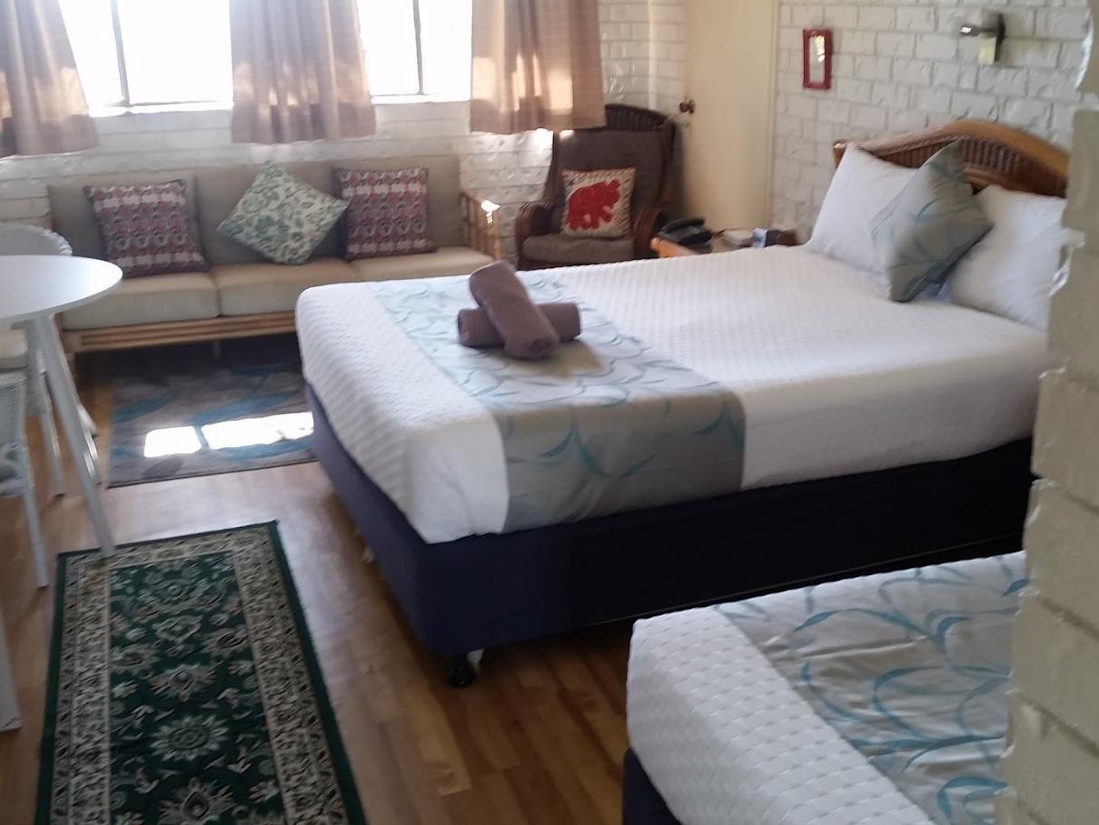Room, Twin Beds