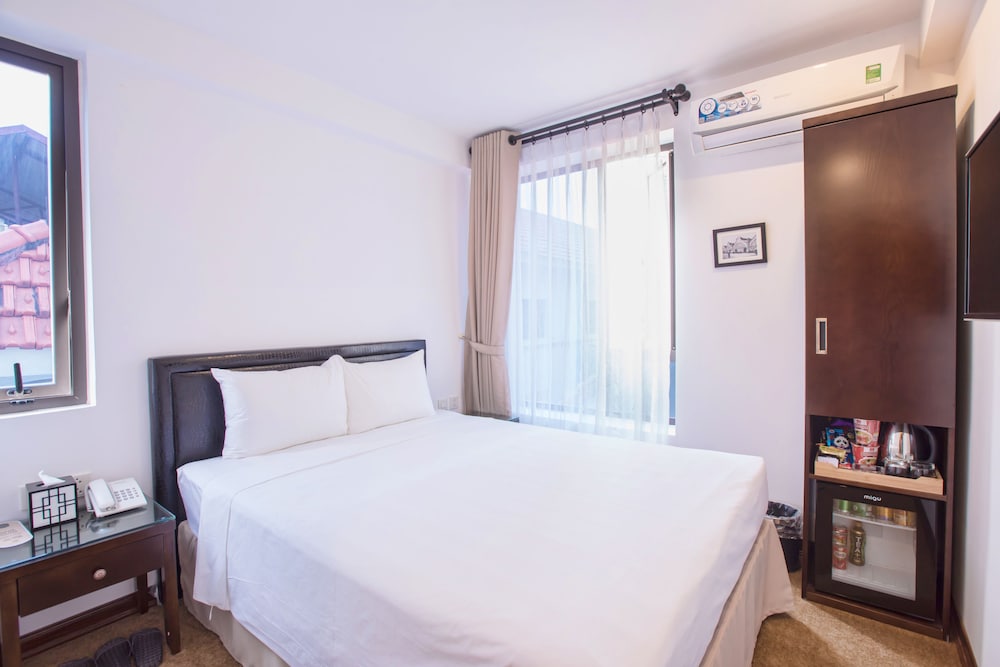 Dinh Ami Hanoi Hotel 33/63