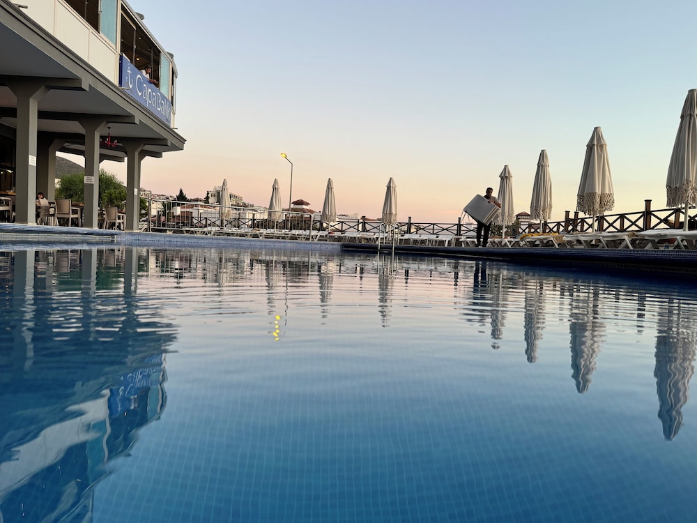Suhan Seaport Hotel 38/42