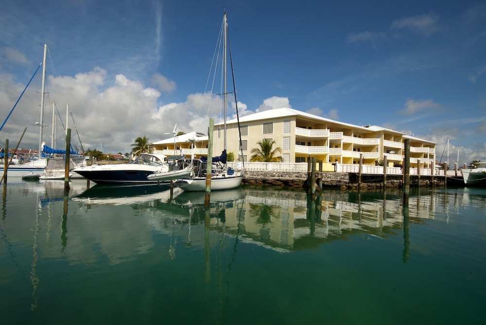 Ocean Reef Yacht Club Resort 2/75