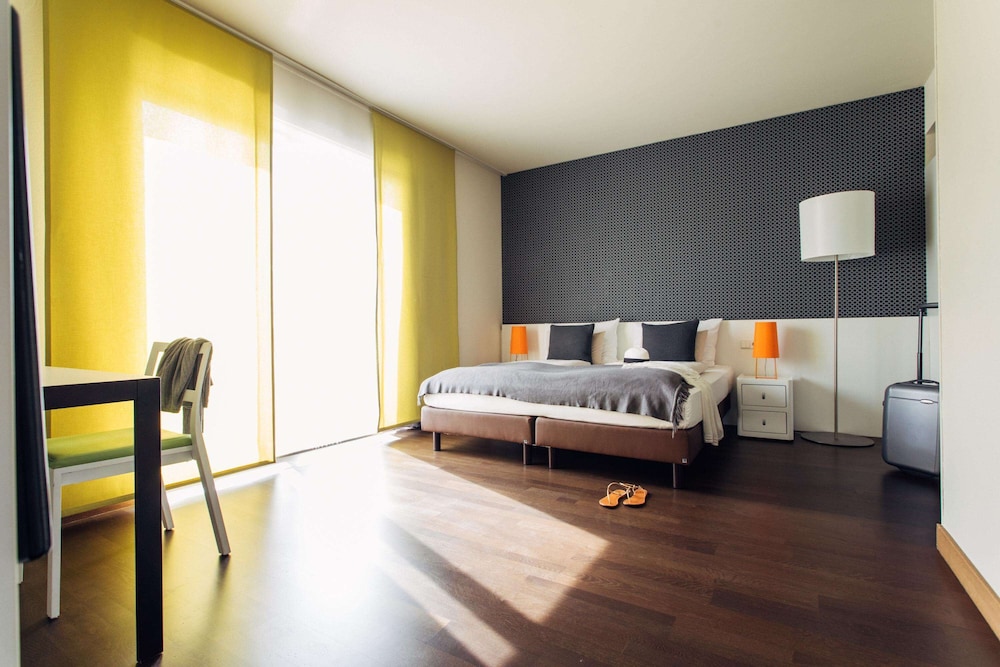 Room at Harry's Home Linz, LINZ