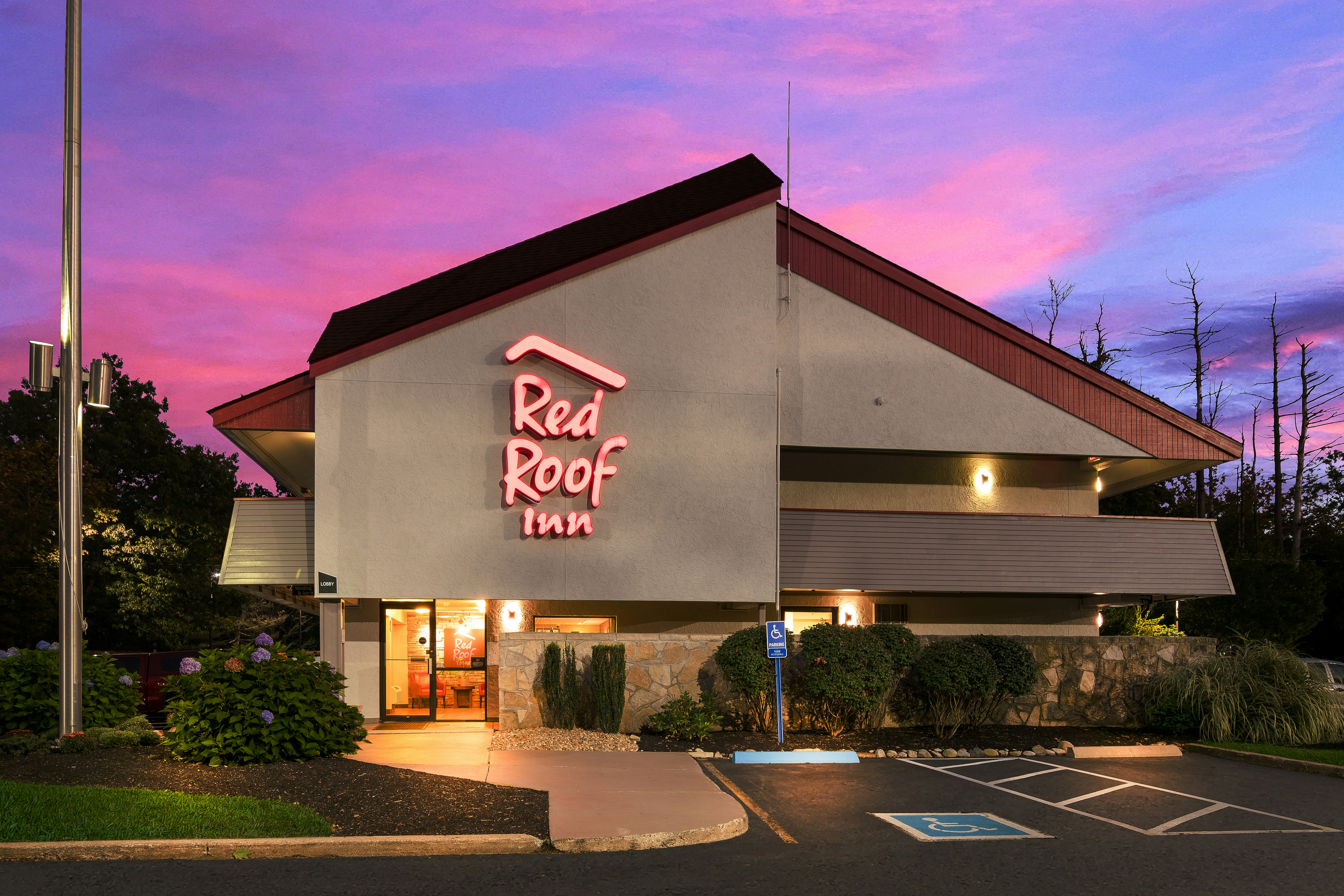 Red Roof Inn Salem 1/23
