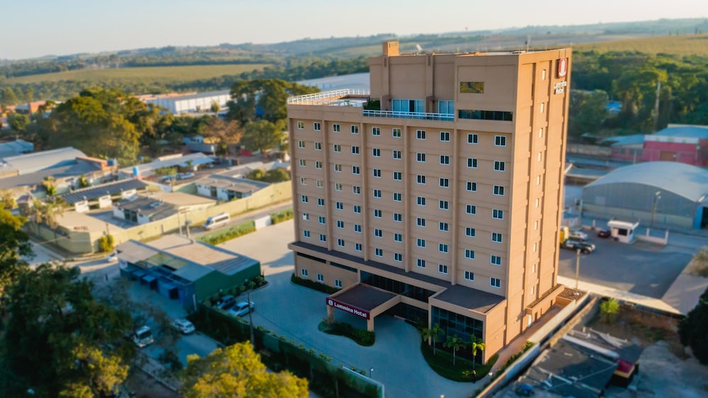 Lummina Hotel Mogi 1/50