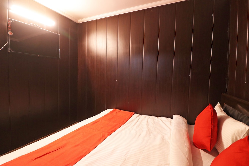 Oyo 15763 Hotel Grand Inn 14/19