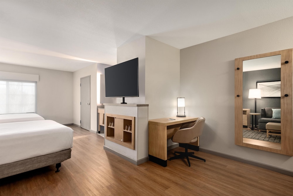 Hyatt Place Santa Fe 16/72