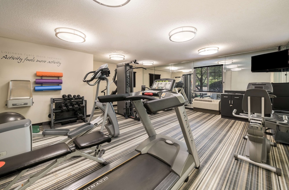 Sonesta Simply Suites Hampton 23/47