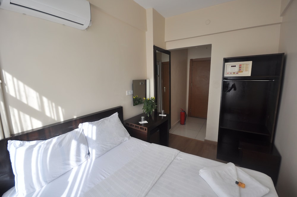 Hotel Baykal 13/47