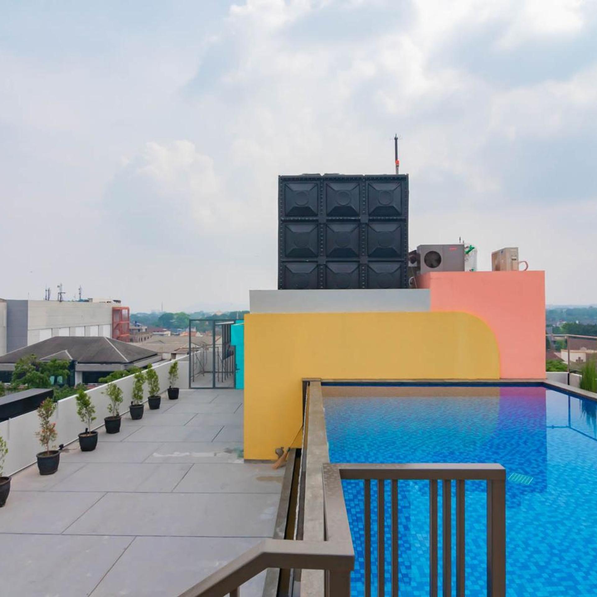 Sans Hotel Alexander Bandung 21/66