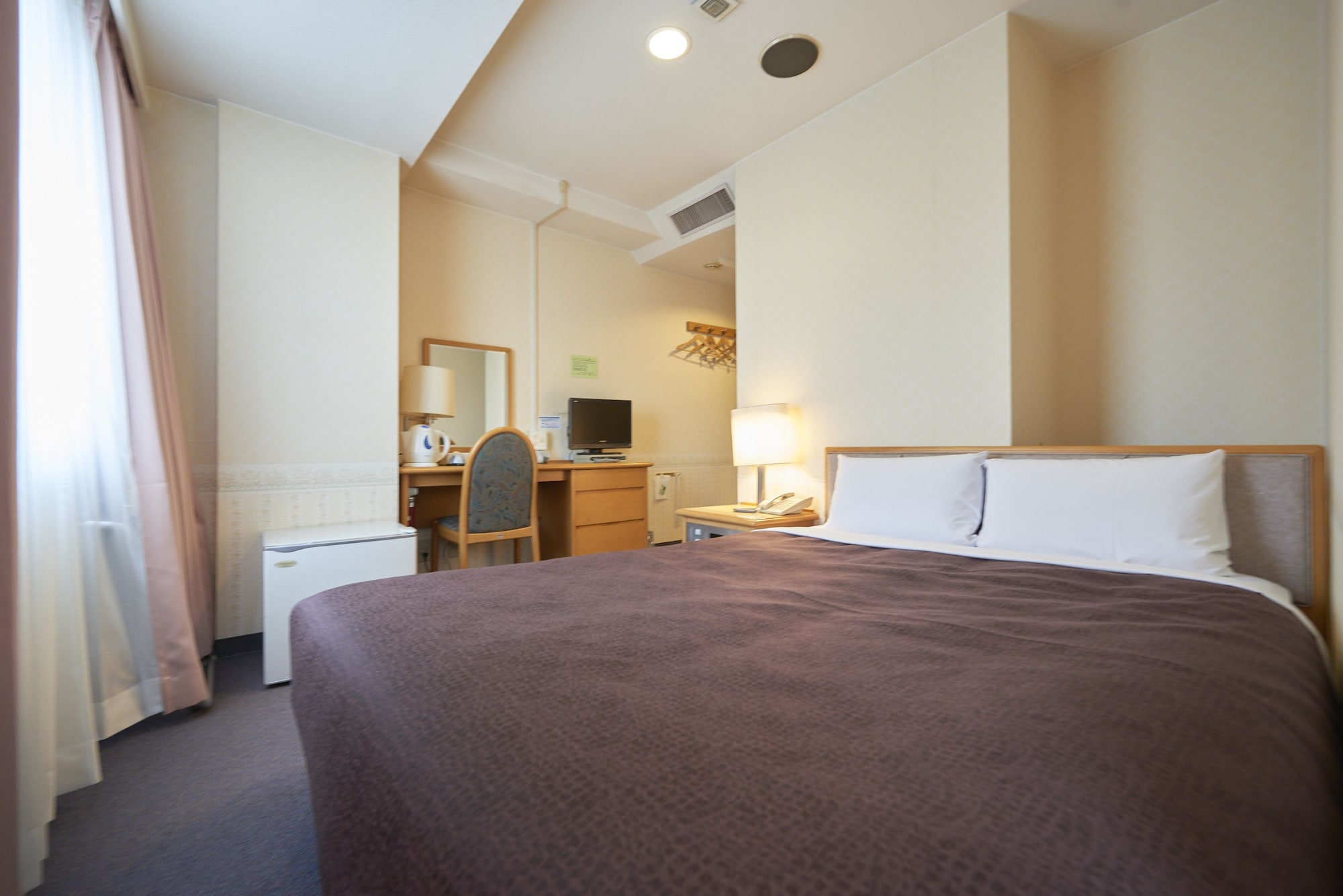 Double Room No Smoking