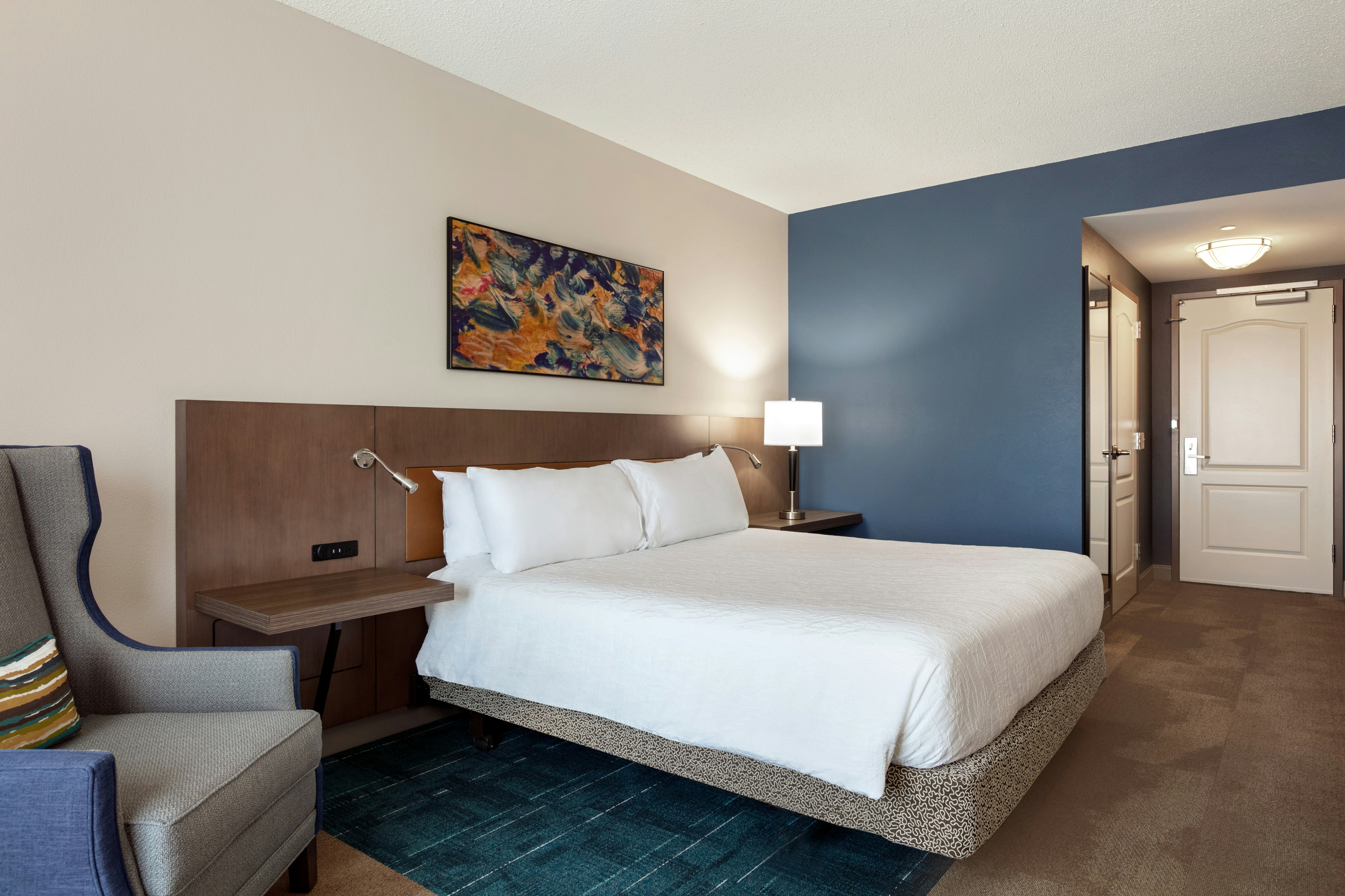 ROOM, KING BED
