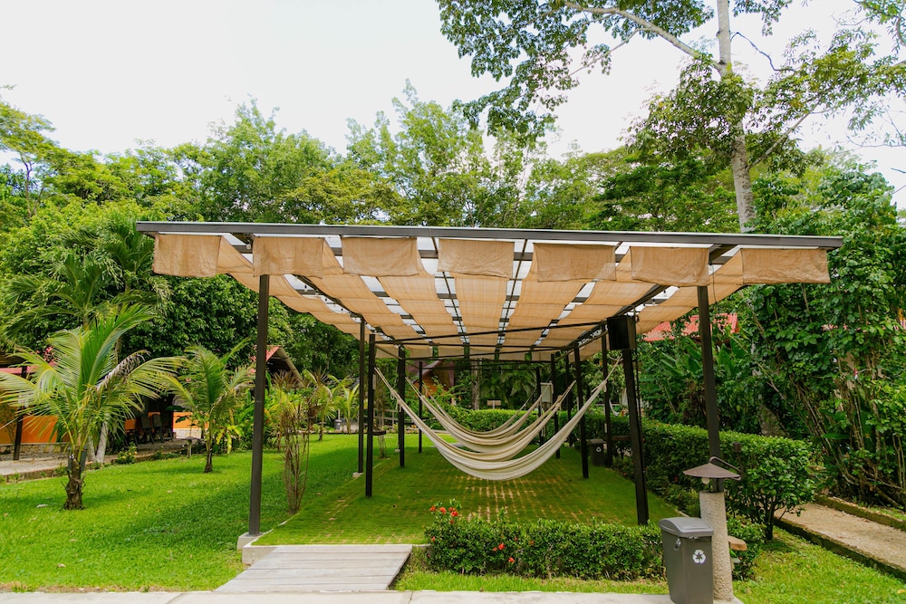 Kin Balam Cabanas 9/68