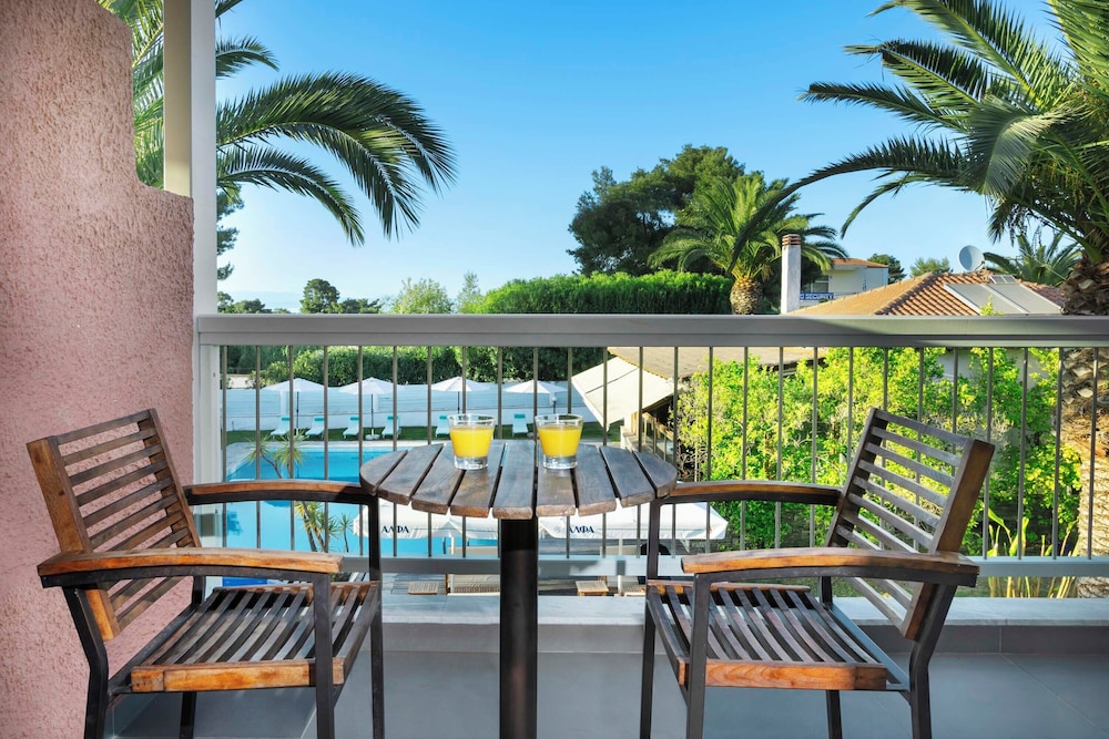 Hanioti Village Resort 55/70