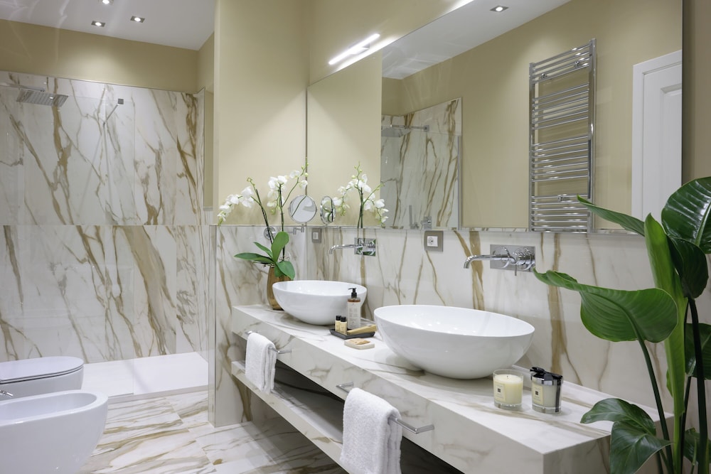 Tornabuoni Suites Collection 48/50