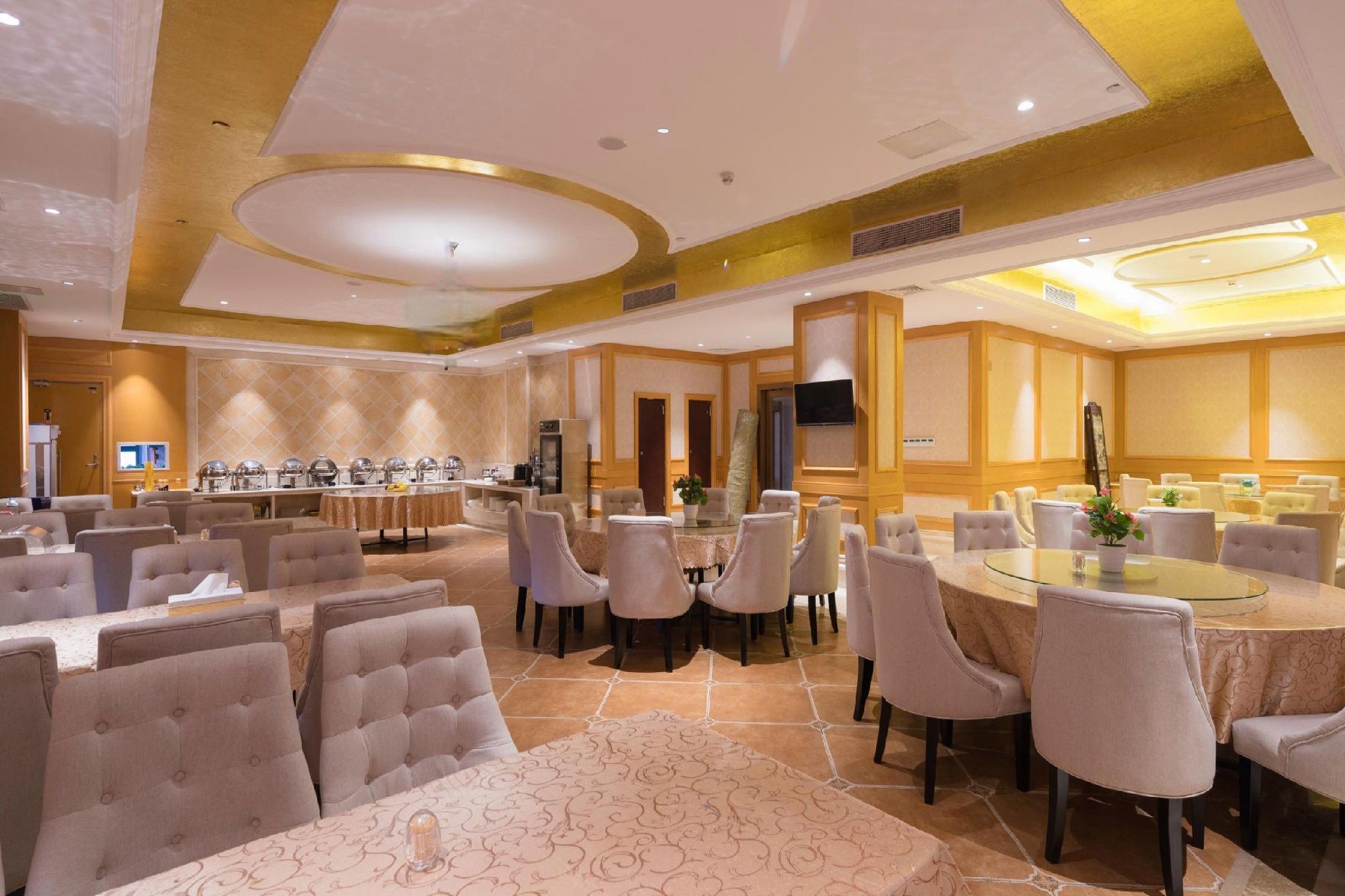 Vienna Hotel (Shenzhen Henggang Metro Station) 33/40
