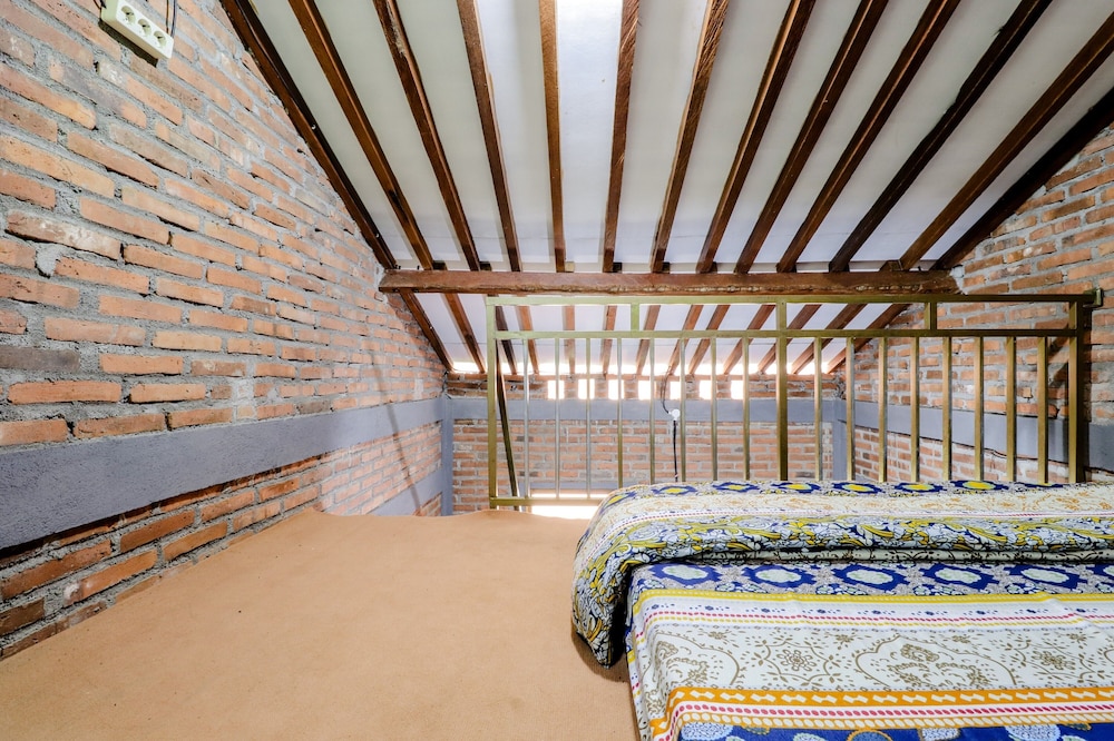 d Hasinda Homestay 37/56