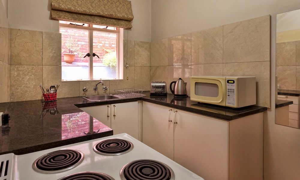 CITY CENTRE BUDGET HOTEL 22/35