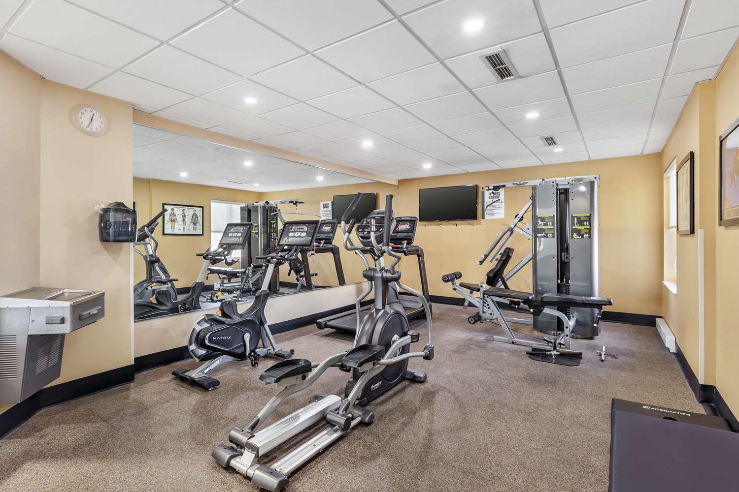 Best Western Plus Executive Inn 33/47