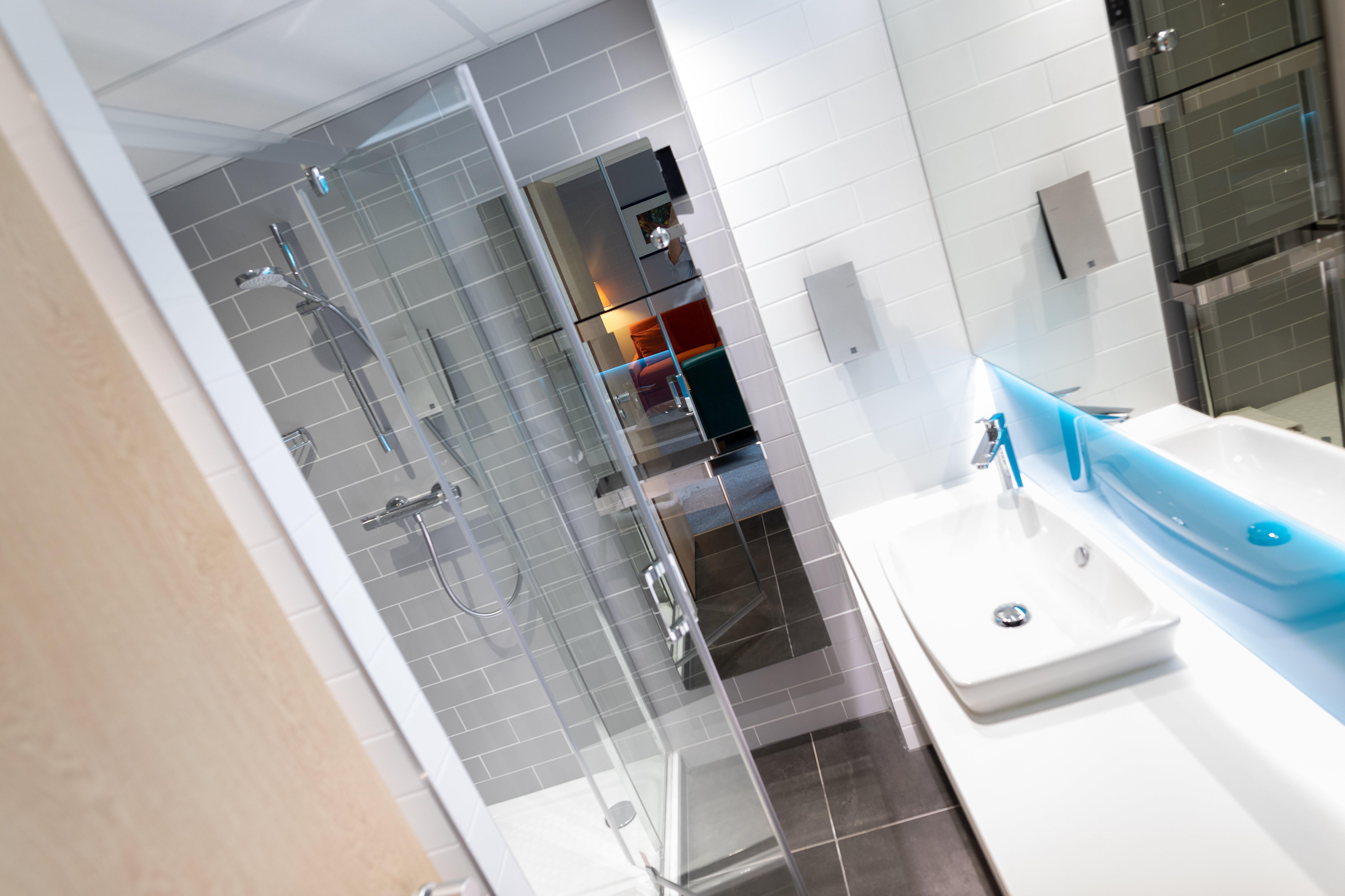 جناح بسرير كوين، HOLIDAY INN EXPRESS ARRAS 6/9