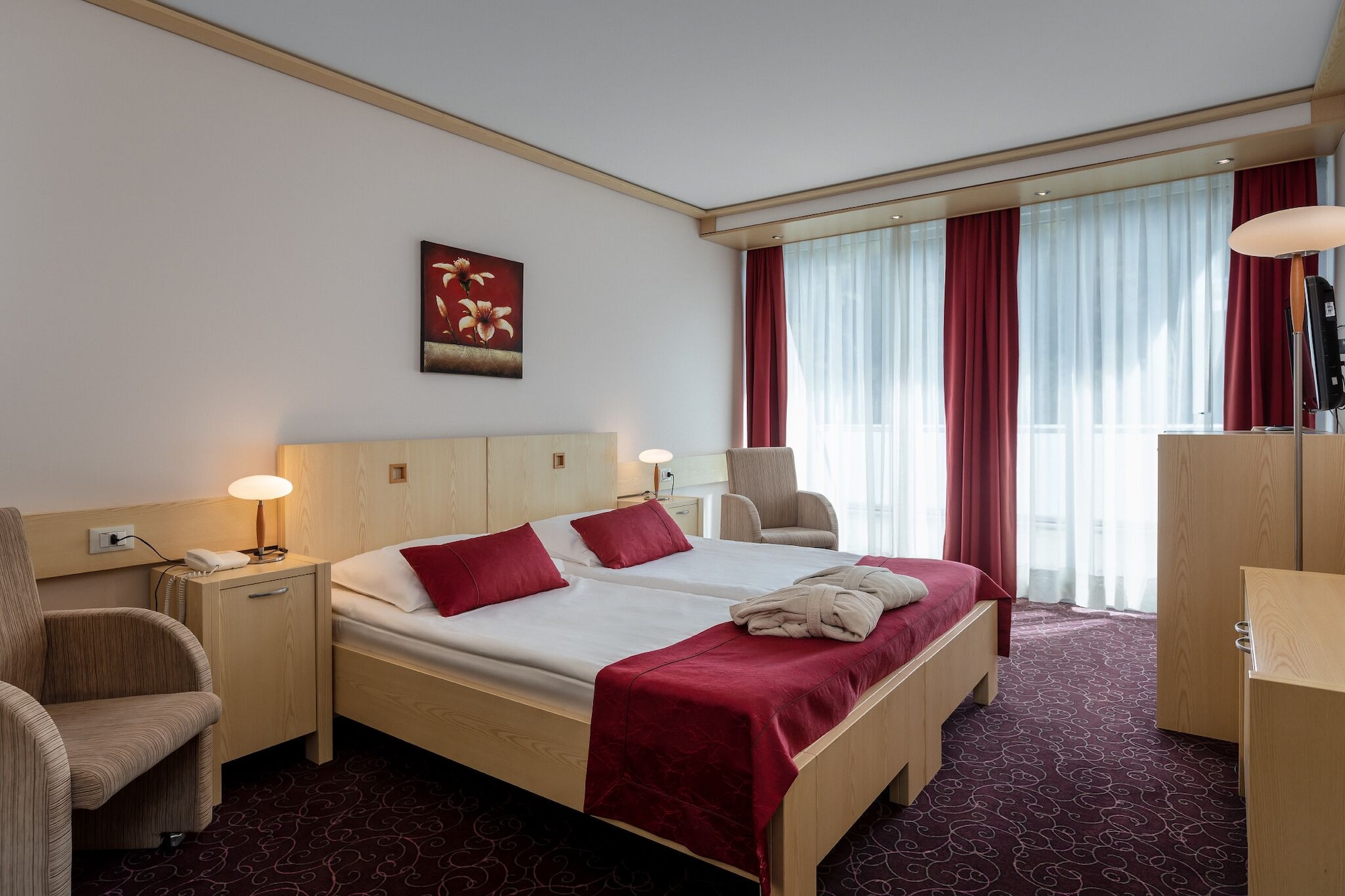 Room, Queen Bed, Park View