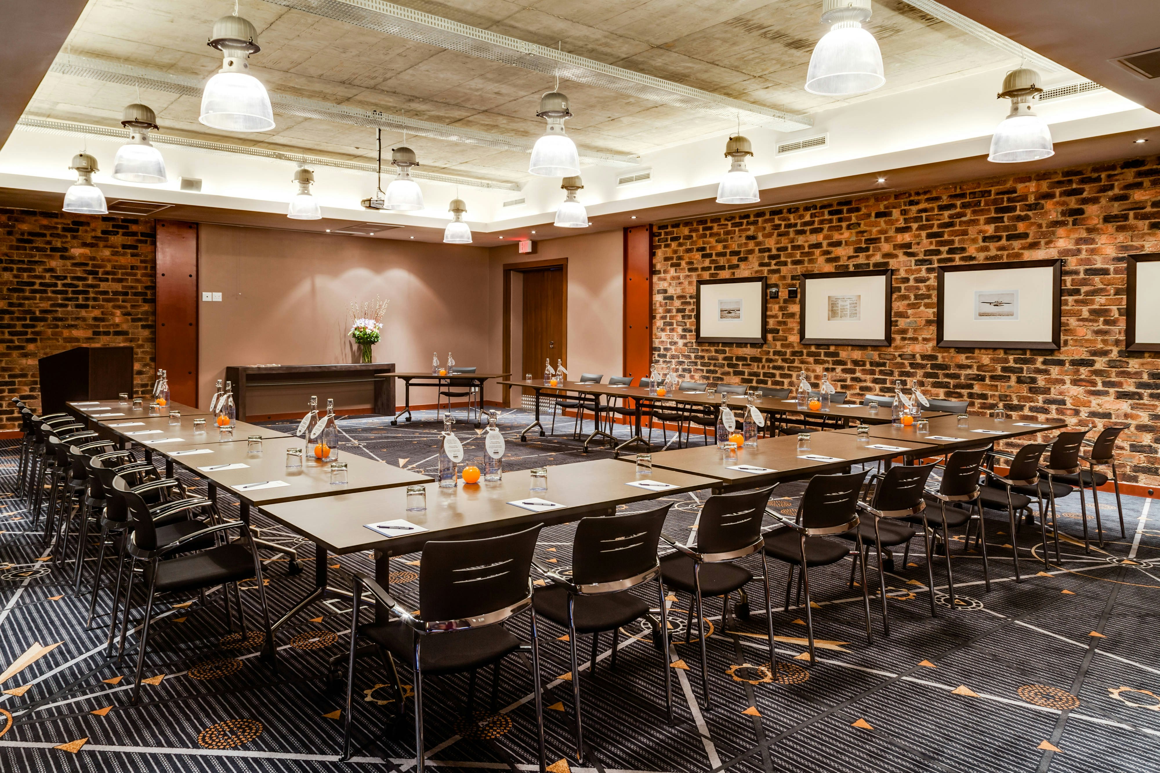 Protea Hotel By Marriott O R Tambo Airport 36/41