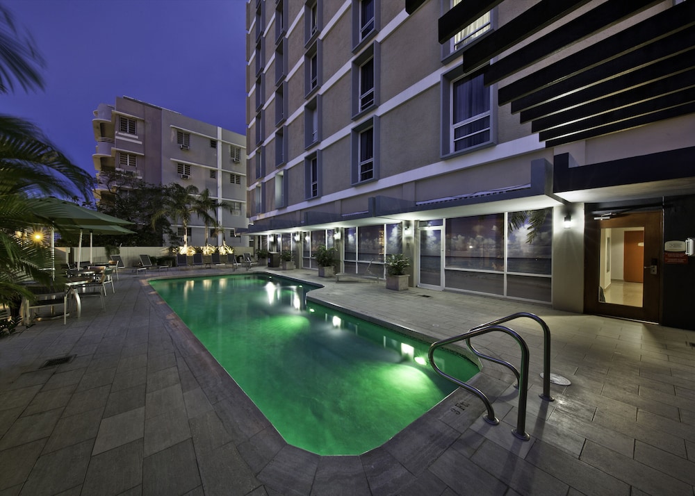 Courtyard San Juan Miramar 5/30
