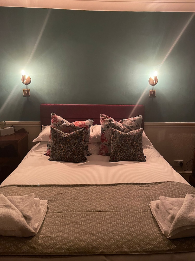 White Hart Hotel &amp; Restaurant 22/42