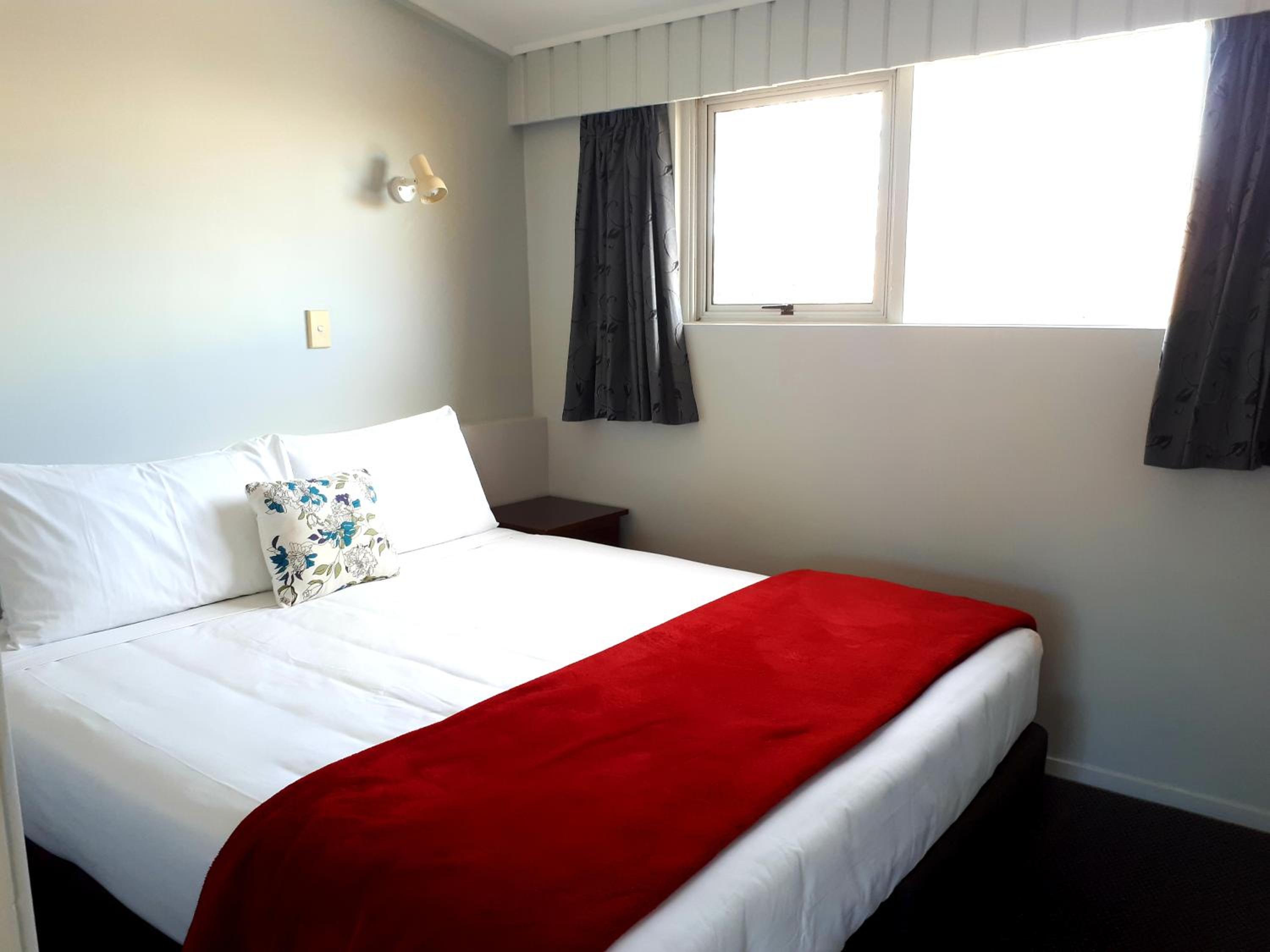 2 Bedrooms, Apartment