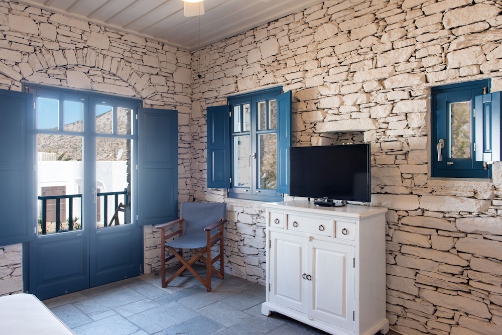 Sifnos House - Rooms & Spa 38/48