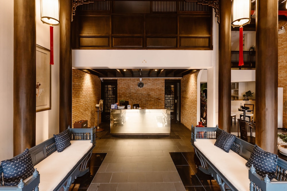 Saran Boutique Hotel Thapae 45/46