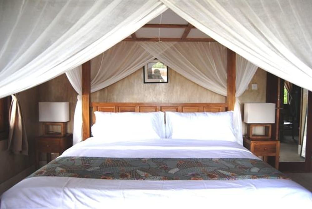 STANDARD, KING BED, POOL VIEW, TERRACE