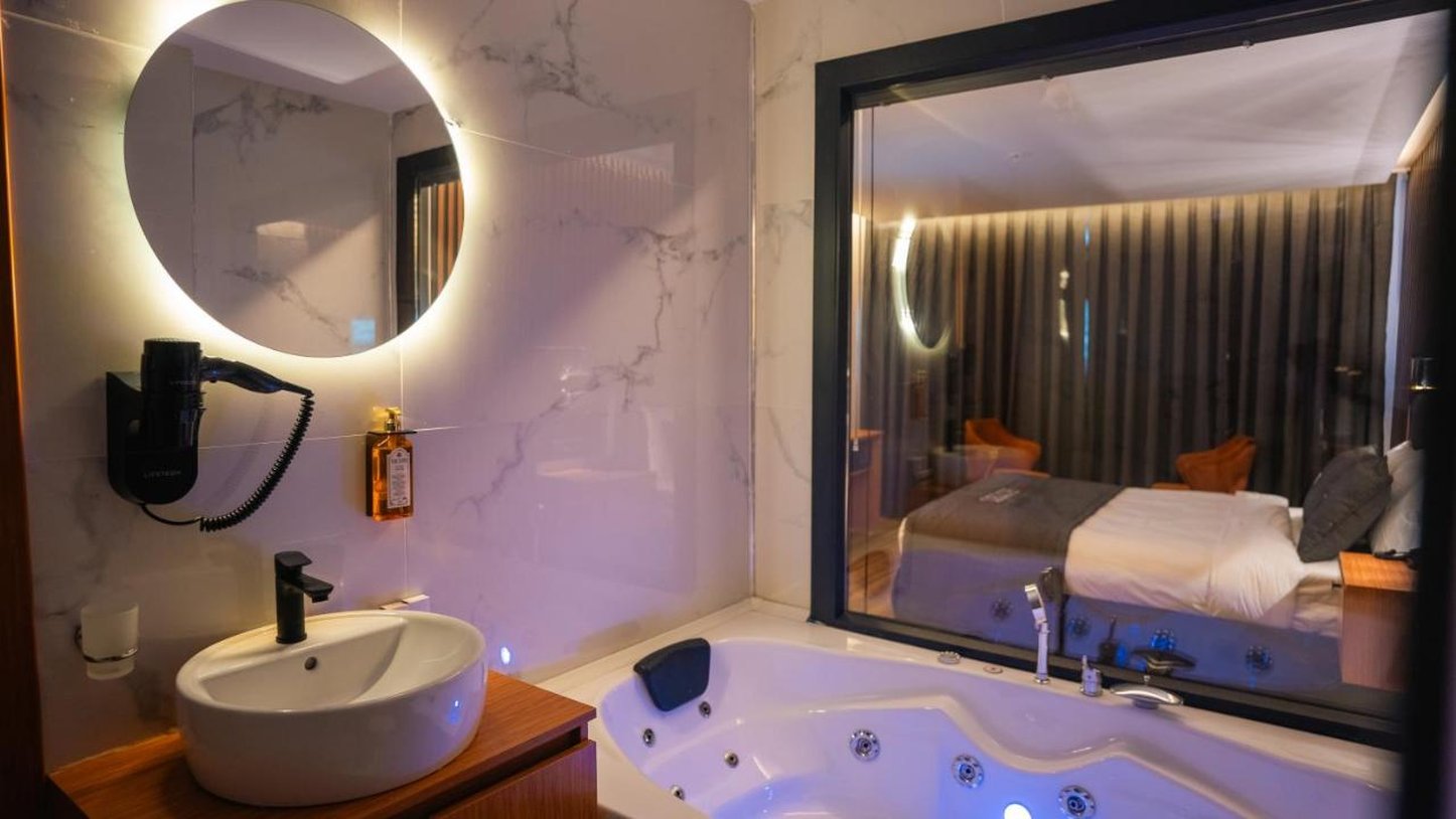 CIP Istanbul Hotel 31/34