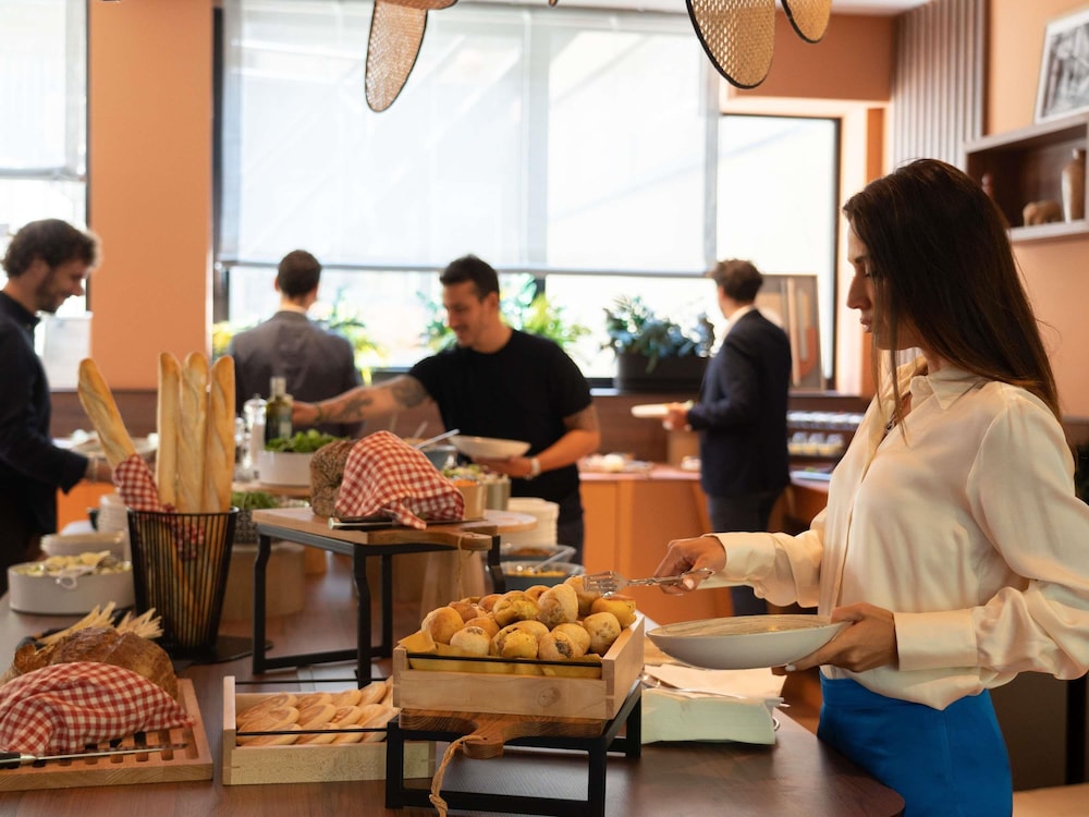 MERCURE BOLOGNA CENTRO 50/72