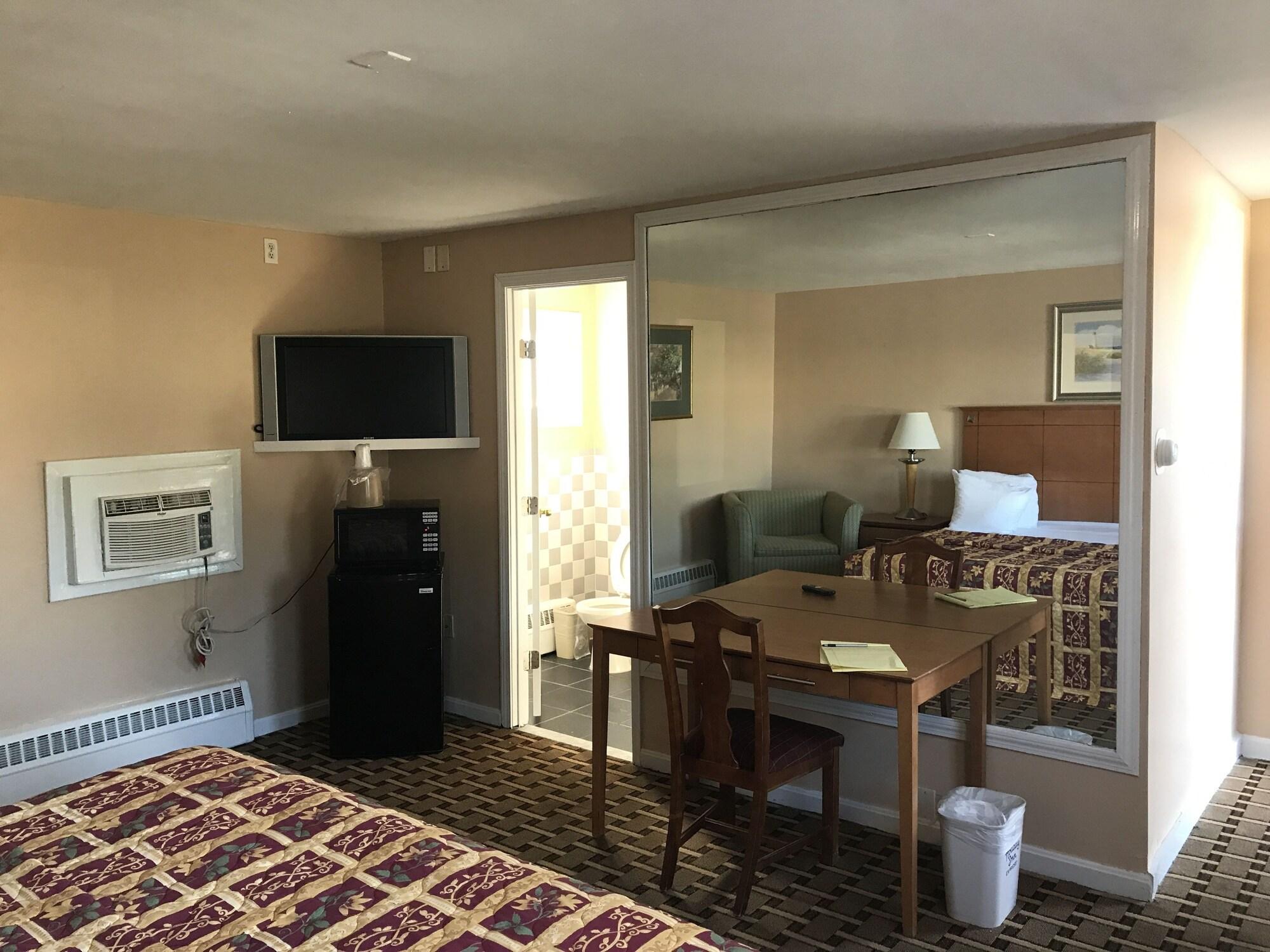 Capri Motel 42/50