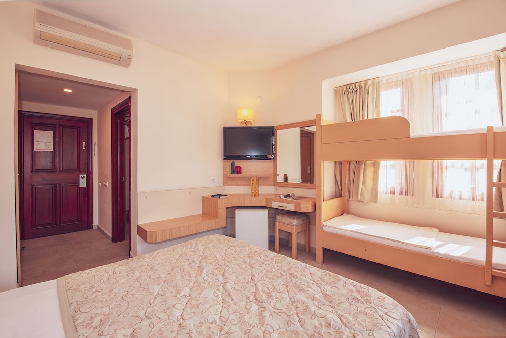 Alize Hotel 65/83