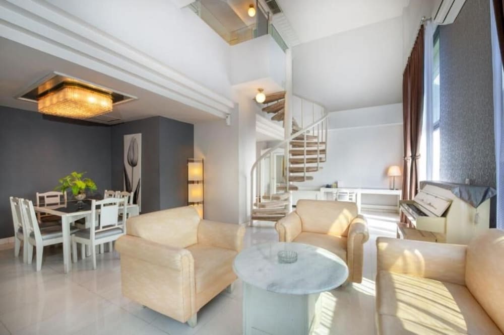 Tychi Hotel 36/56