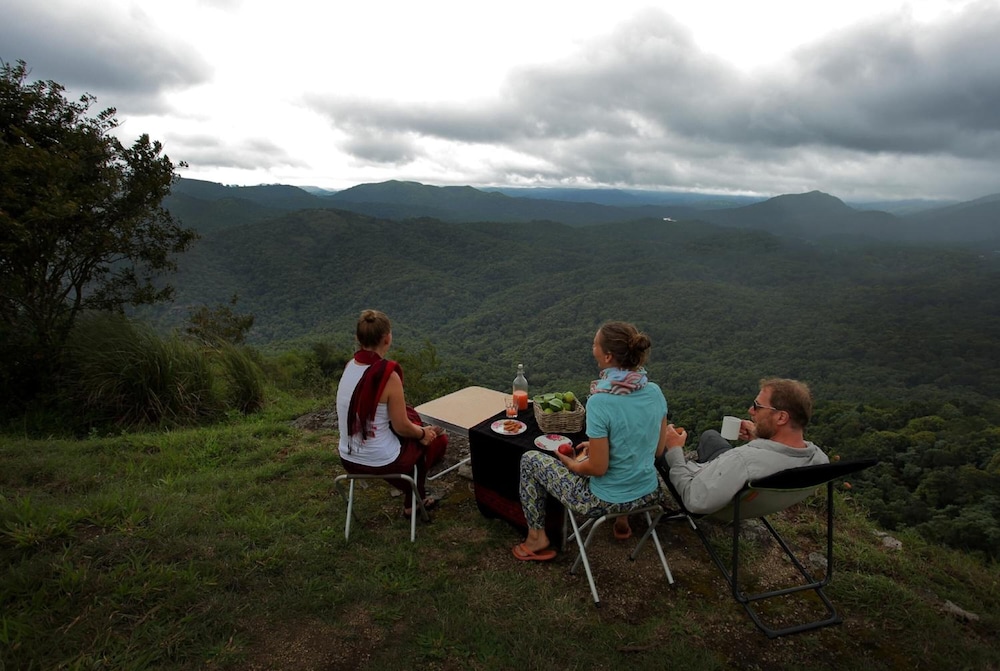 Hills And Hues Resort Thekkady 56/68
