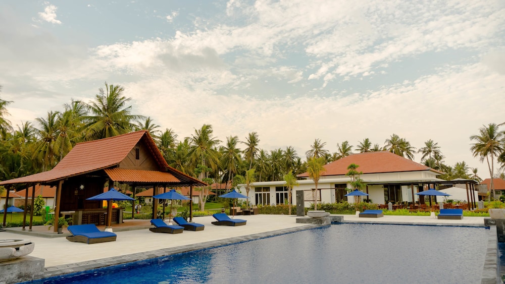Ketapang Indah Hotel 48/50