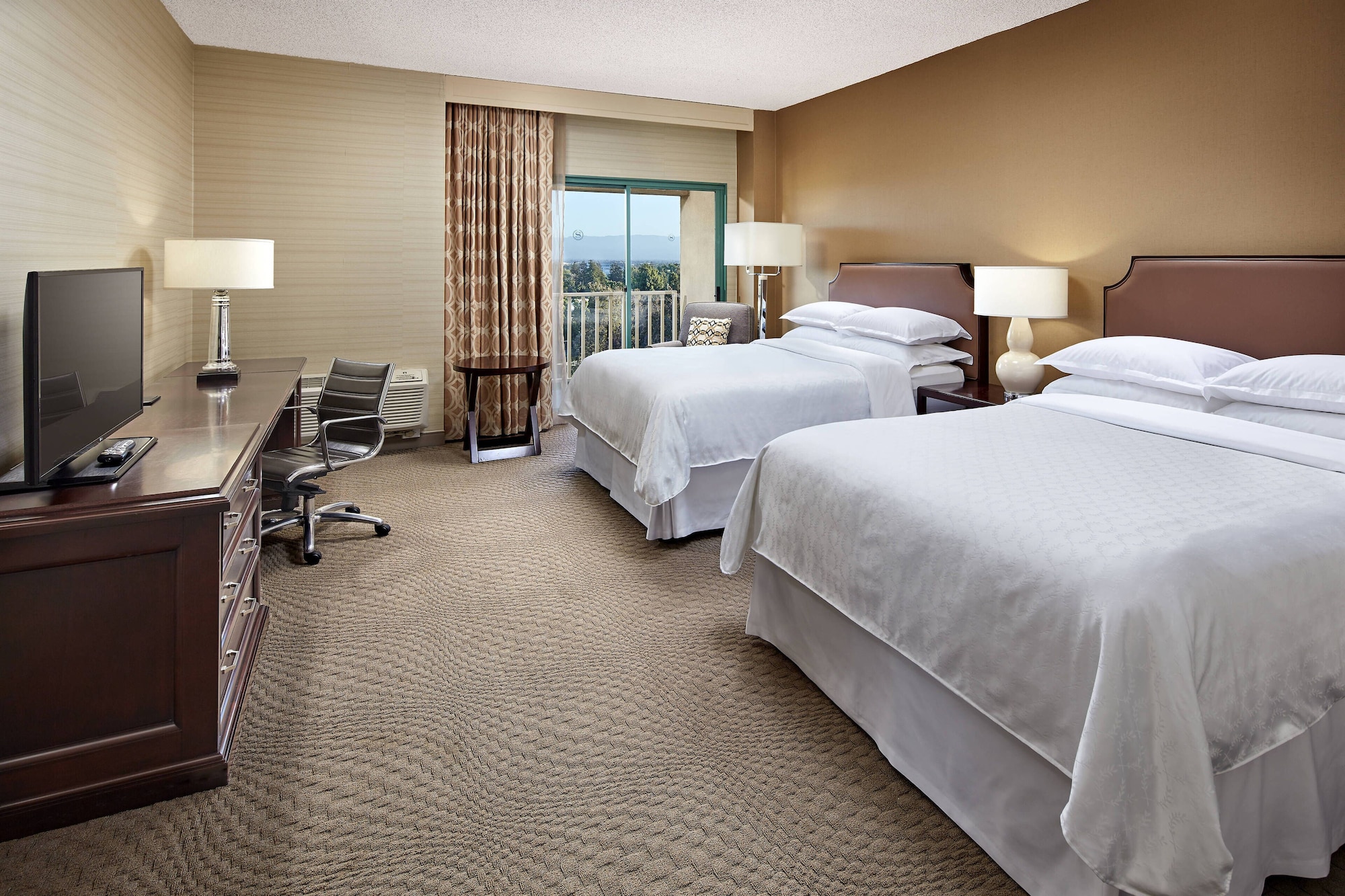 Room at Sheraton San Jose Hotel, MILPITAS - CA