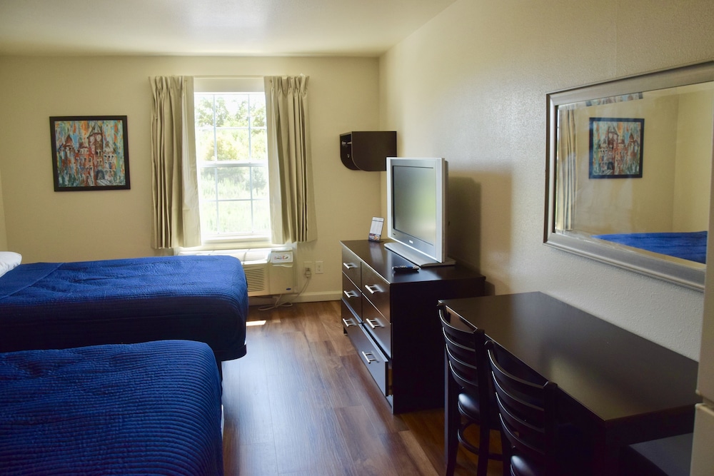 Stay Plus Extended Stay Suites 7/10