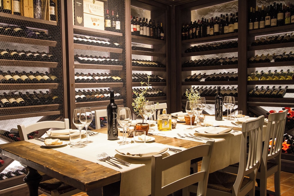 Relais Villa Dell Olmo 58/75