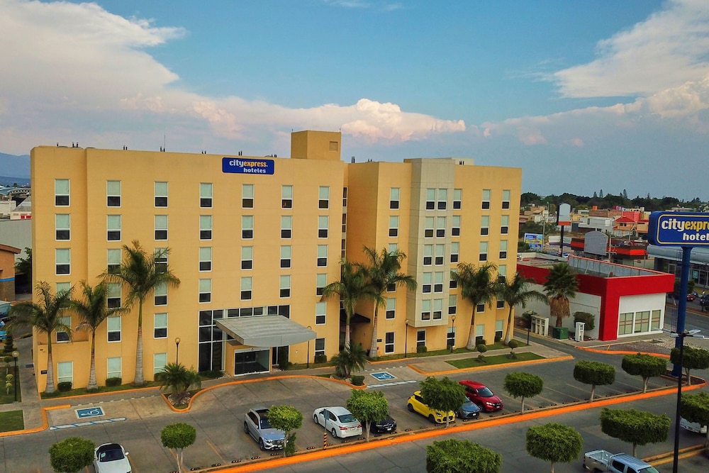 City Express by Marriott Tehuacan 1/50