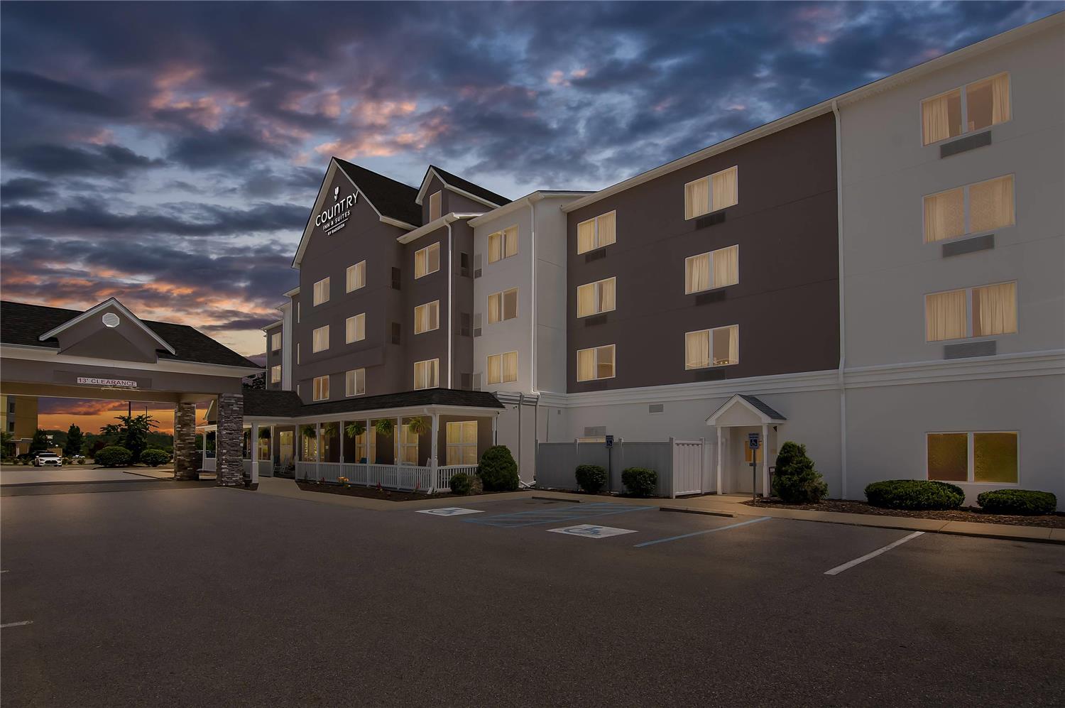 Country Inn Suites By Radisson Princeton Wv 4/34