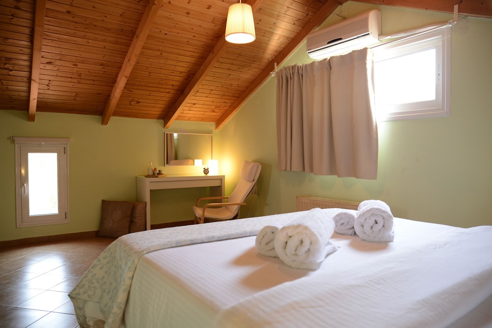 Agrotospita Country Houses 3/50