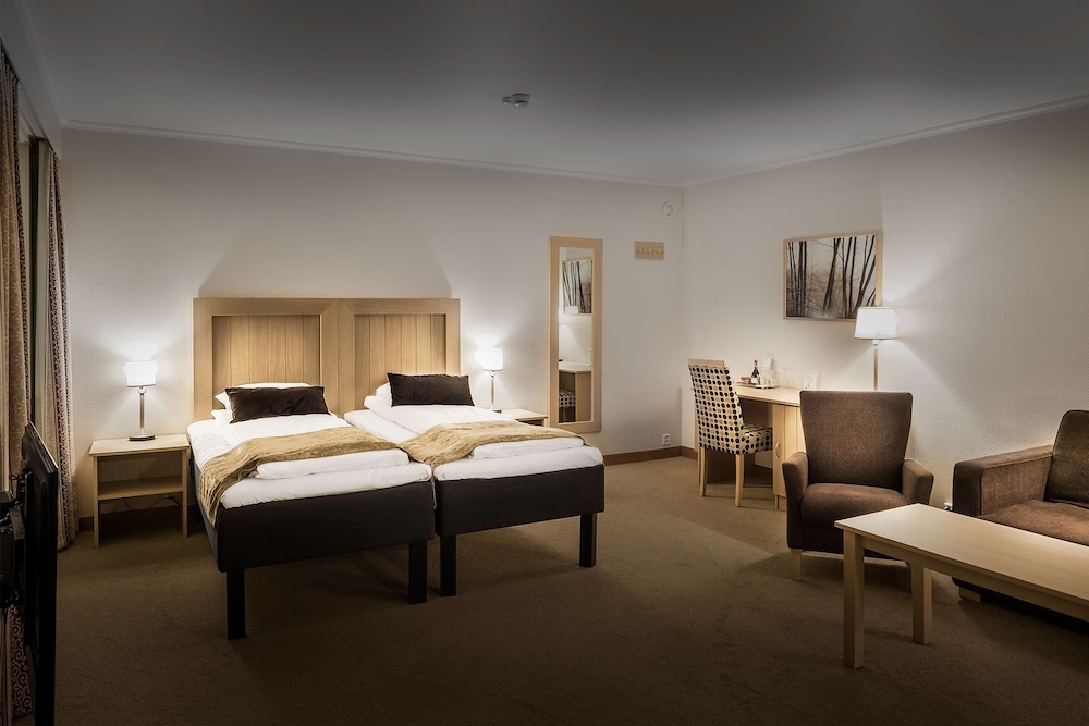 Superior, Twin Beds, Scandic Fauske Hotel 6/9
