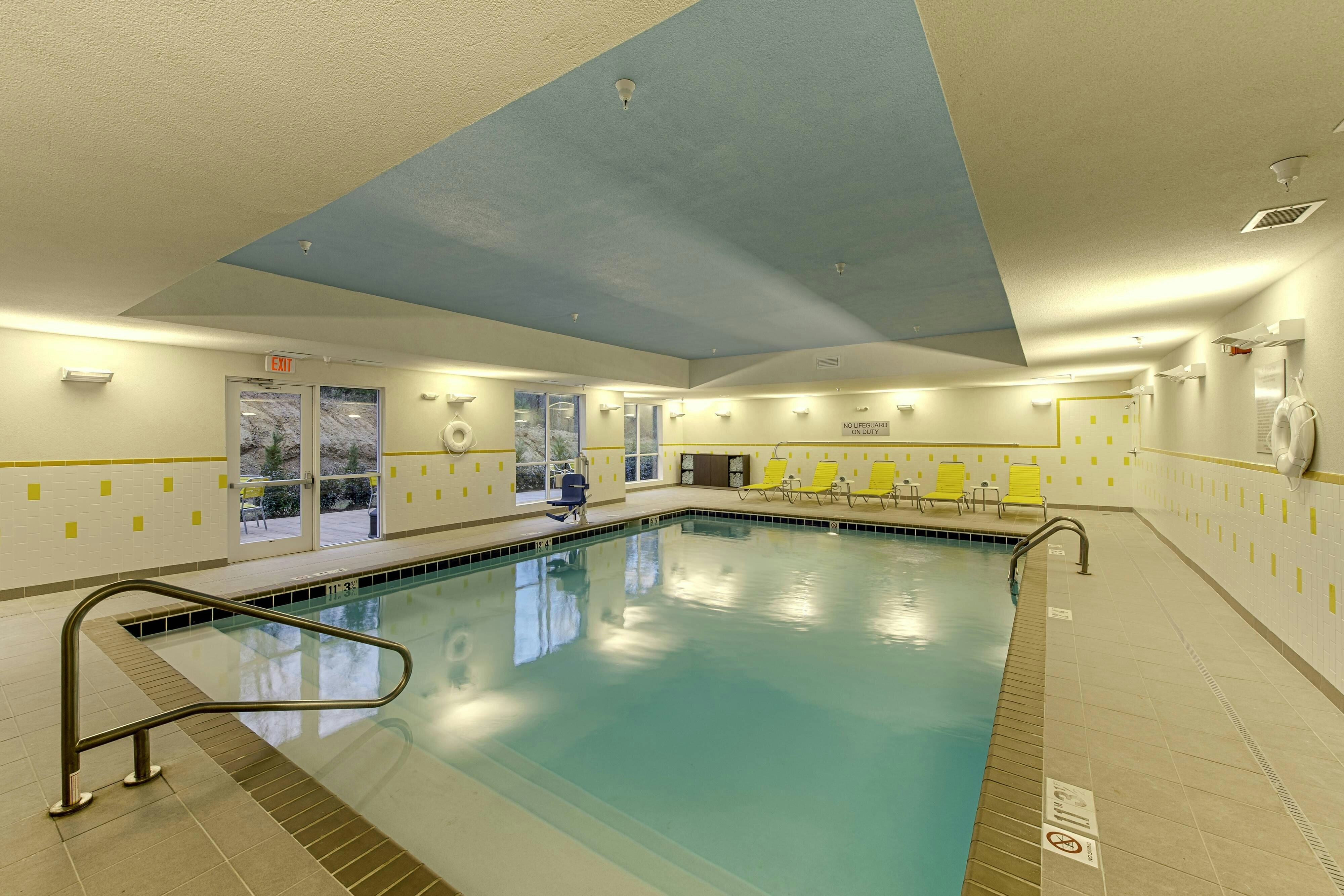 Fairfield Inn Suites Meridian 16/27